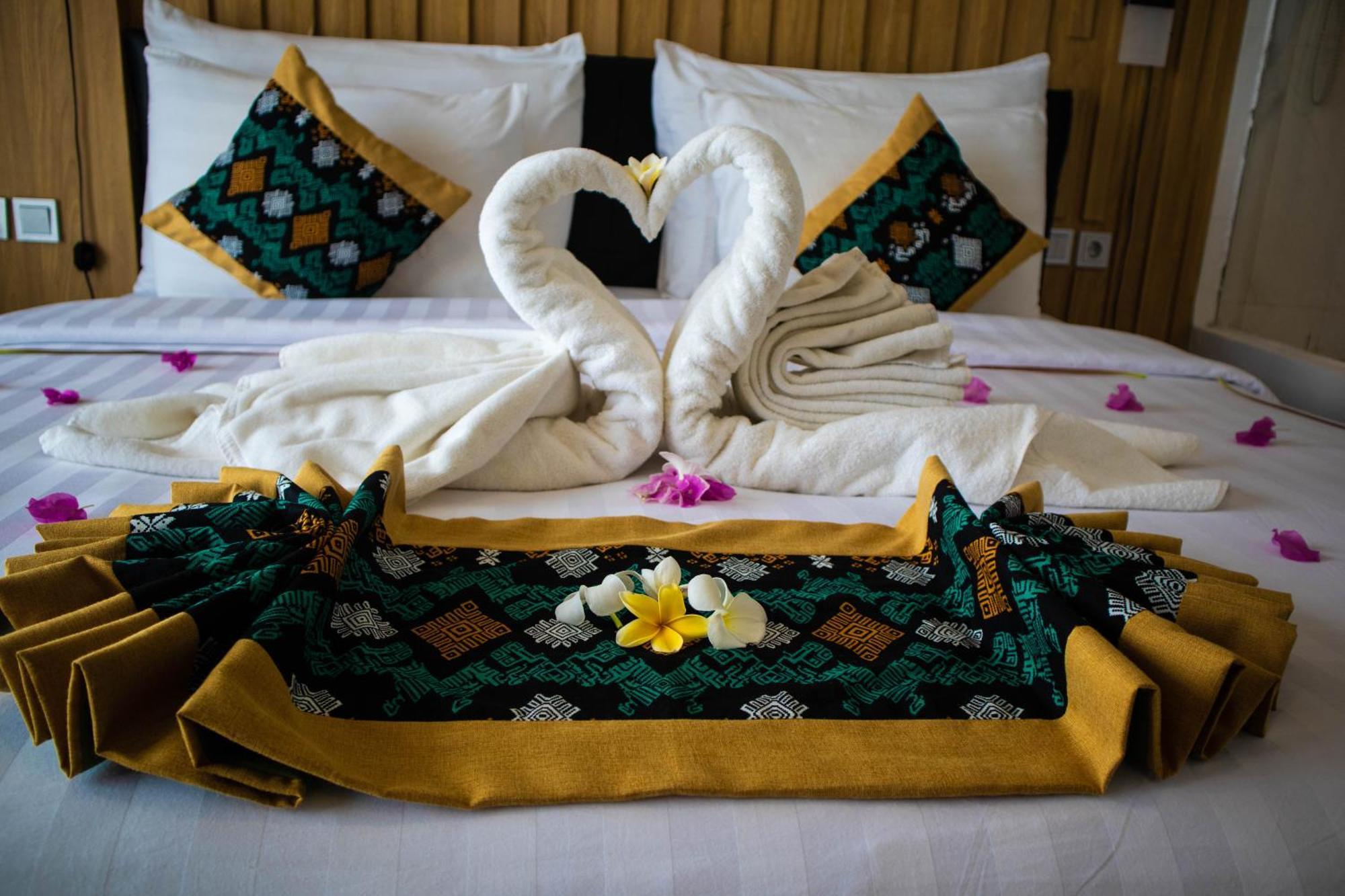 Raja Hotel Kuta Mandalika Resort & Convention Zewnętrze zdjęcie