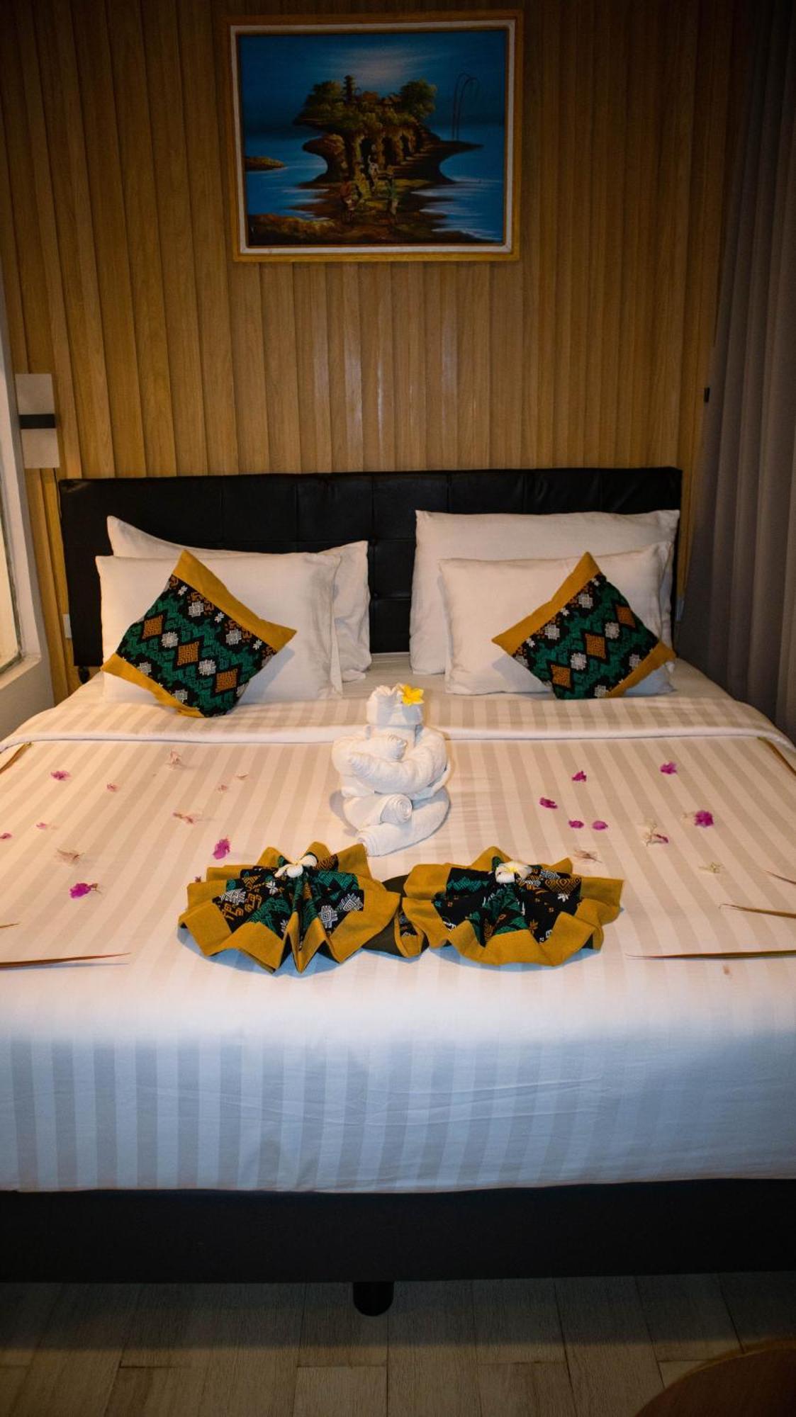 Raja Hotel Kuta Mandalika Resort & Convention Zewnętrze zdjęcie