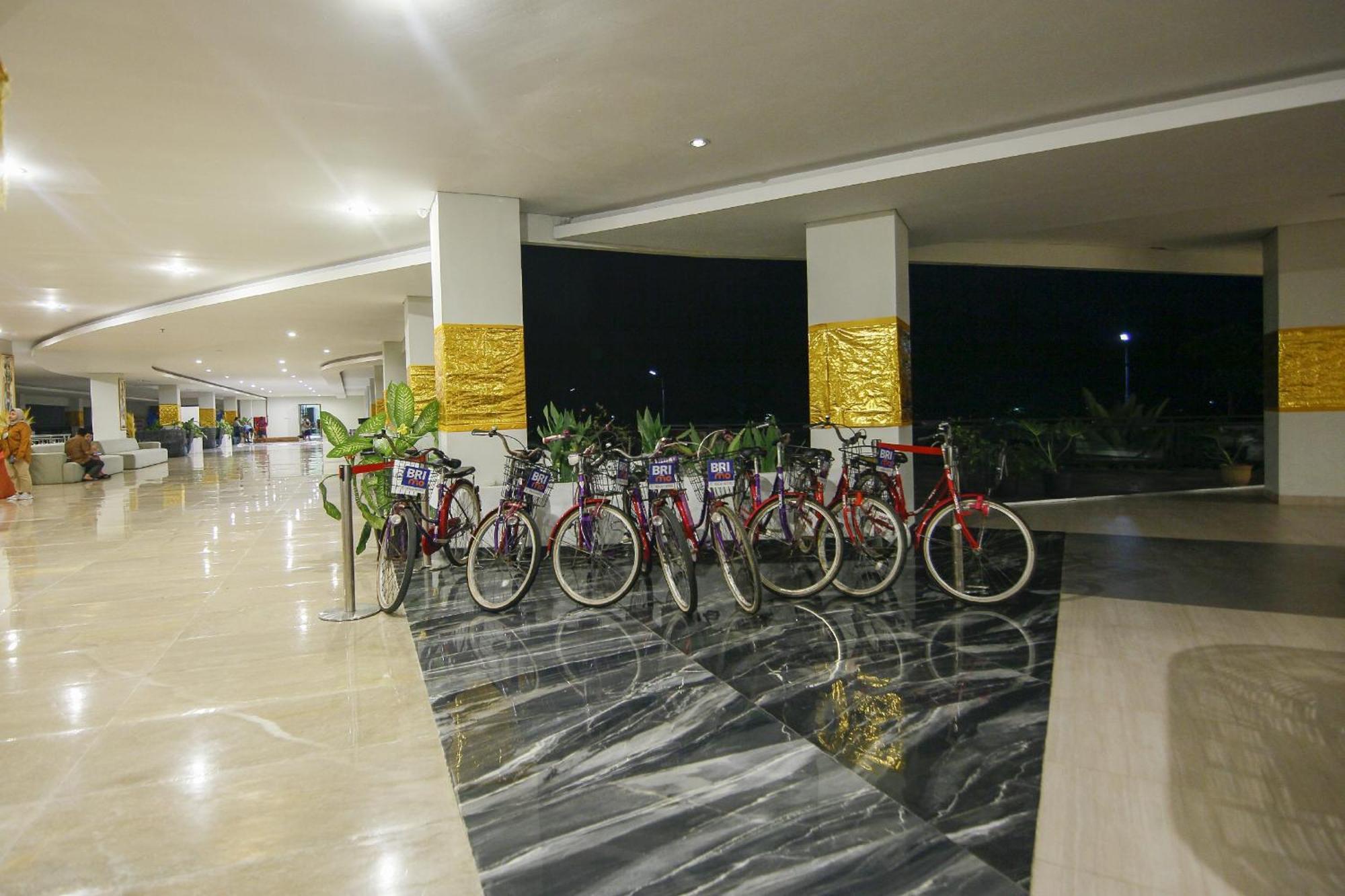 Raja Hotel Kuta Mandalika Resort & Convention Zewnętrze zdjęcie