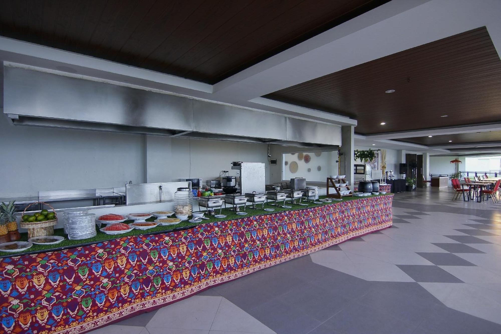 Raja Hotel Kuta Mandalika Resort & Convention Zewnętrze zdjęcie